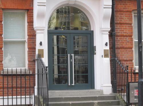 BLOOMSBURY APARTMENTS