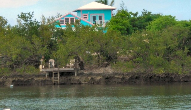 Blue Coral Landing 4 Bedroom 4 Bath With Dock Guana Cay Abaco Bahamas Free WiFi