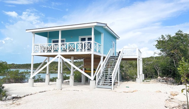 Blue Hole Lodge - Bonefish Heaven with Blue Hole in Backyard