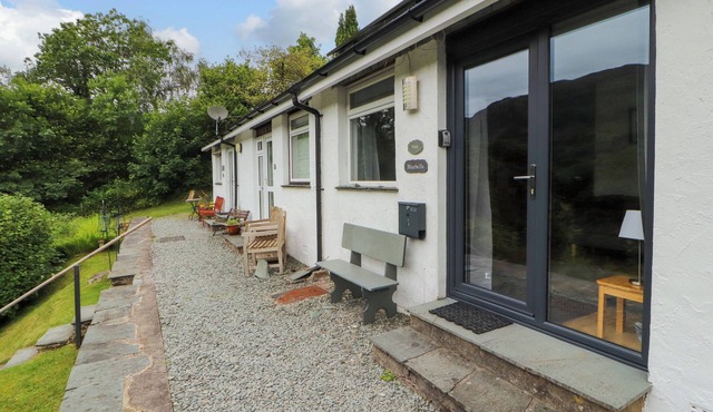 BLUEBELLS, pet friendly, with a garden in Chapel Stile