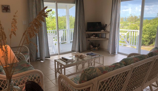 Blueskies, a Gorgeous Vacation House in Rainbow Bay, Eleuthera