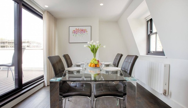 BnBNook - 2BR with Terrace - Heart of Fitzrovia