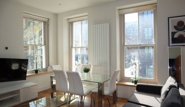 BnBNook - Stylish 3BR by West End and Covent Garden