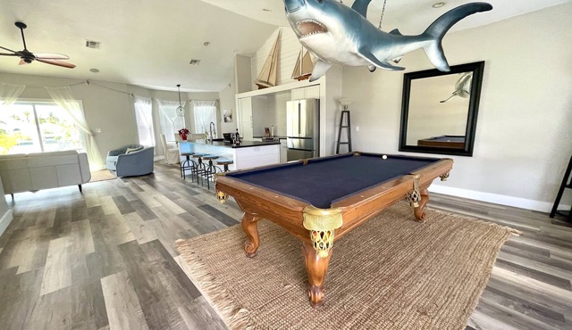 Boaters Waterfront Paradise. Dock included! Now with StarLink Wifi