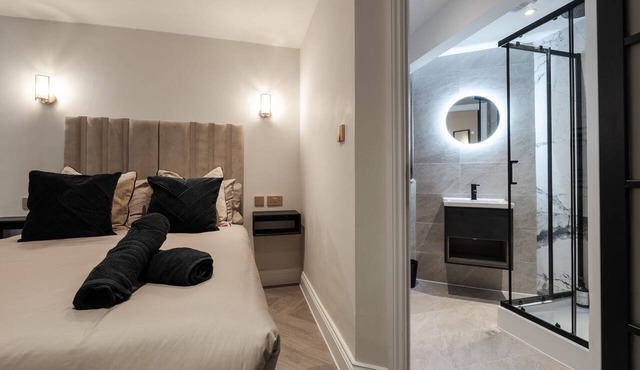 Bold St Aparthotel Book Individually or Book 8!