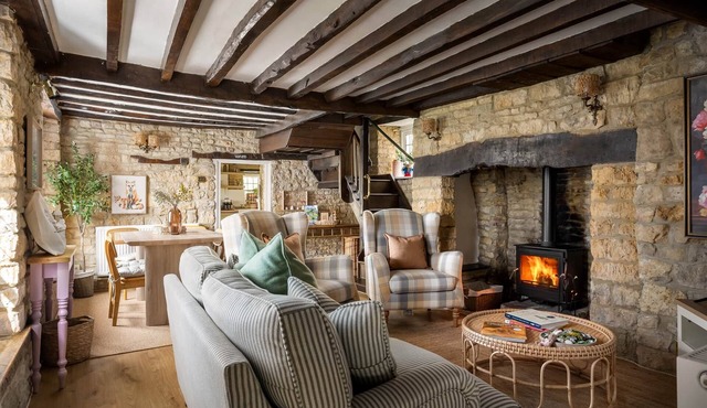Bourton on the Water Country Chic Authentic Cottage