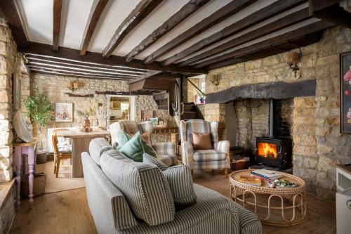Bourton on the Water Country Chic Authentic Cottage