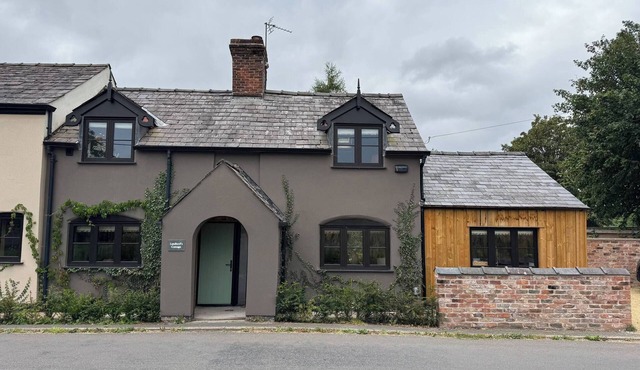 Boutique Luxury Cottage Cheshire Wedding Guests