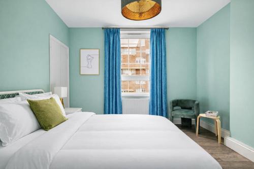 Boutique & Spacious 2BR, Zone 1, Opposite Tube