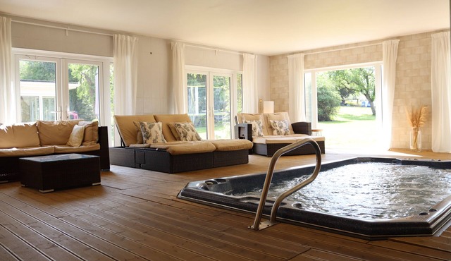 Bozeat House - Country Retreat