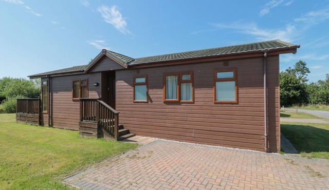 Bramley Lodge, Hewish