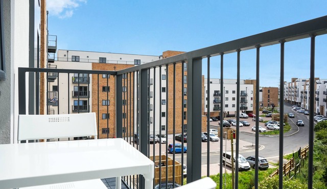 Brand New 2 Bed, 2 Bath Apartment in Luton 33