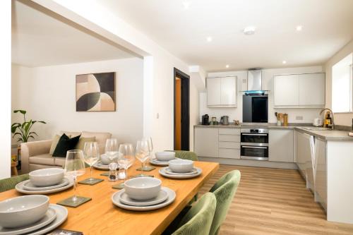 Brand New 3-Bed House - Walk to Stone Town Centre!