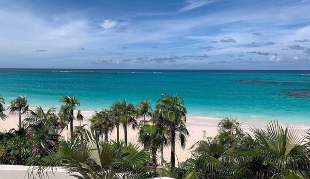 Brand New Beachfront Compound w/Pool on Bank