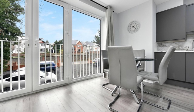 Braywick Serviced Apartments by Ferndale Apt 05