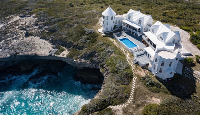 Breathtaking Ocean front Villa, Amazing Views