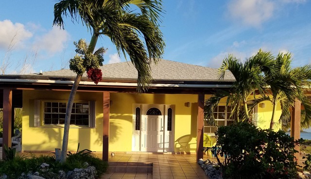 Breathtaking oceanfront sunsets! Bonefishing oasis! 10 mins to Deans Blue Hole!