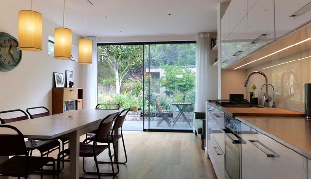 Bright and Elegant 2 Bedroom Flat, near Notting Hill