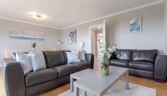 Bright Modern 1 BDR Stunning Thames View