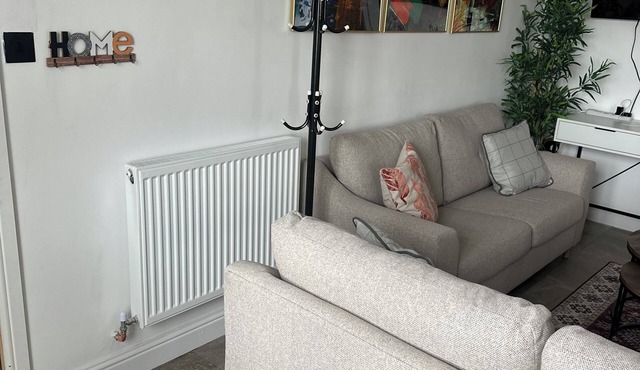 Burton Urban Apartment is offering City view in heart of burton town centre