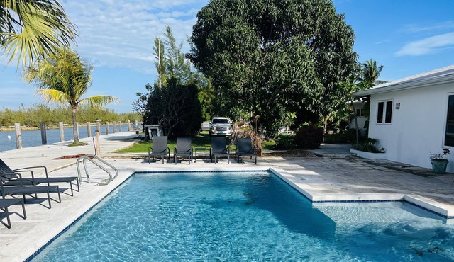 Canal House, Wow! Luxury