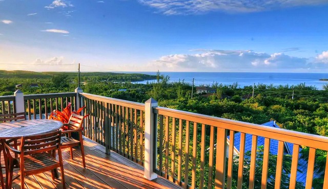 Caribbean and Atlantic Ocean Views/Near Twin Cove Beach/Garden Oasis Vibe.