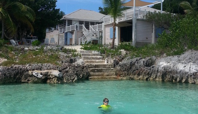 Caribbean Oceanfront in Beautiful Bahamas!Affordable , family friendly!