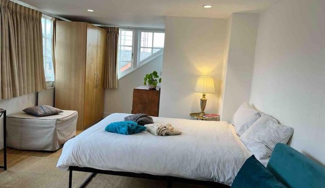 CB53 Tower Bridge Townhouse 2 bathrooms & Free parking