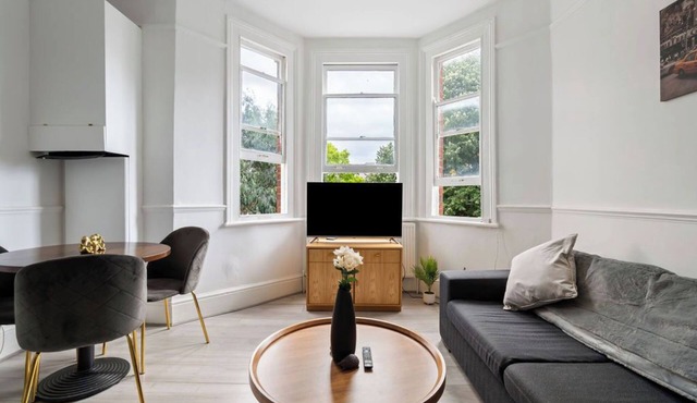 Central 2 bed London Apartment