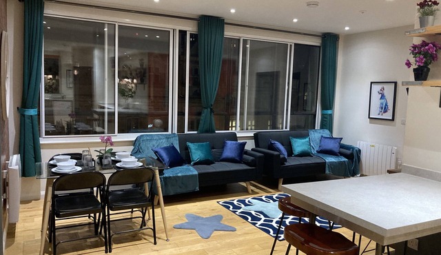 Central Sheffield 3BED 3BATH V Pent-Apartment by AB MERCANTILE