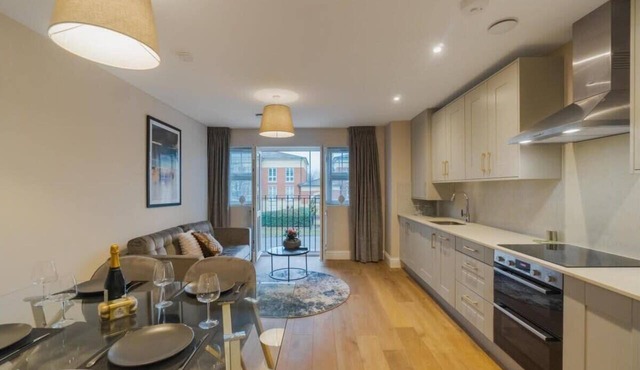 Charming 2 Bed Apt | Windsor - VAT Q - By Tempstay