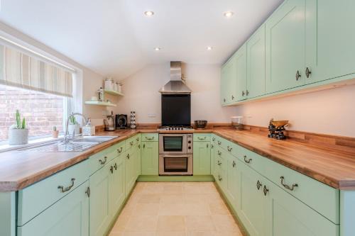Charming 2 Bed Property