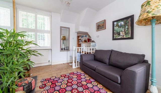 Charming and Spacious 1 BR flat in Battersea