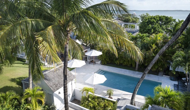 Charming Cottage in Harbour Island, minutes walk to Pink Sands beach