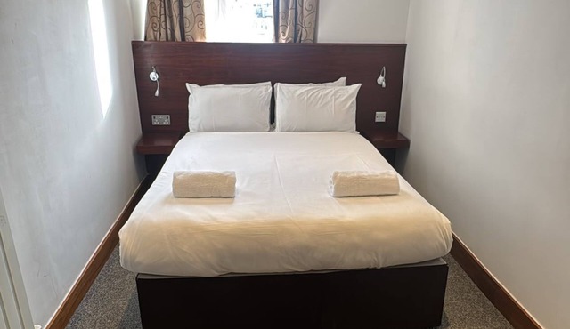 Charming hotel with WiFi in lovely London