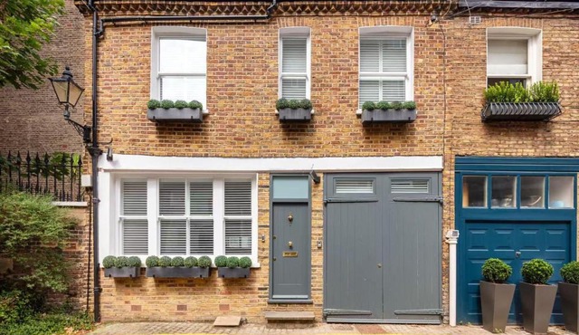 Charming Mews house in Kensington