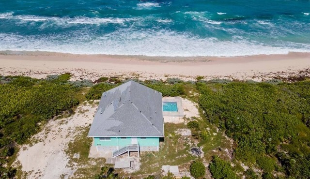 Charming Ocean Front Home With Awesome Ocean Views
