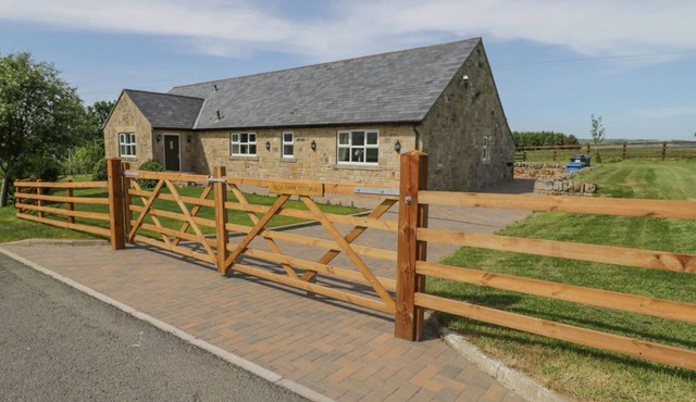 Charming Rede River Cottage Retreat