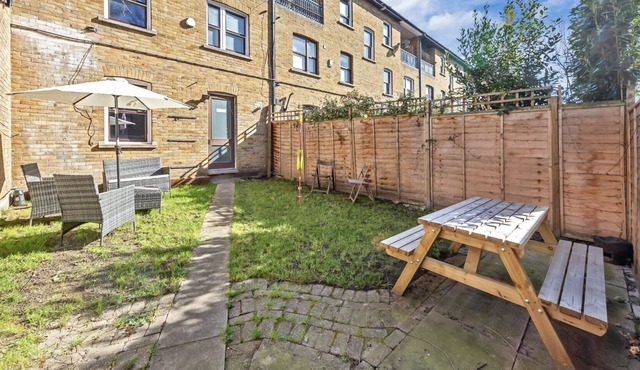 Charming & Spacious 3-Bed Home | Minutes from Angel Station & Vibrant Islington
