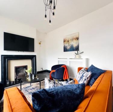 Charming Worsley Home with parking