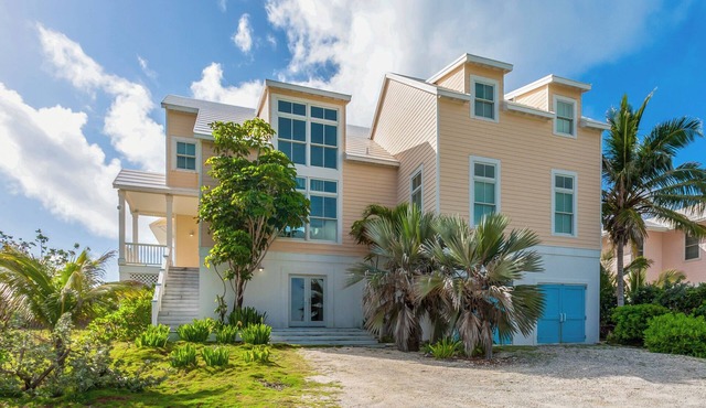 Cheers - Your Perfect Beachfront Escape with Private Dock Slip Pool Ocean