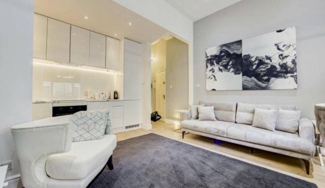 Chelsea - 2Bed Apartment - sleeps 4 - Pet Friendly