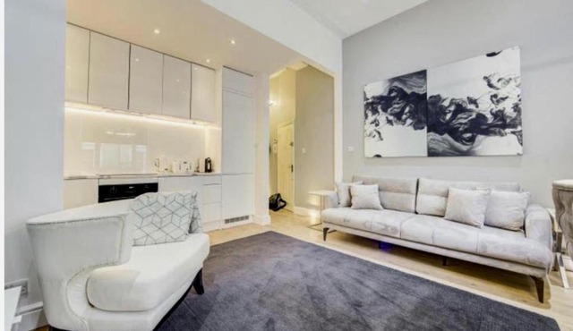 Chelsea - 2Bed Apartment - sleeps 4 - Pet Friendly