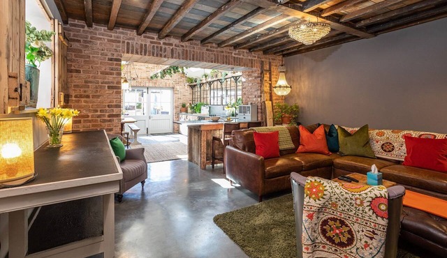 Cheshire Boutique Bathhouse - Interior Designed Georgian Townhouse