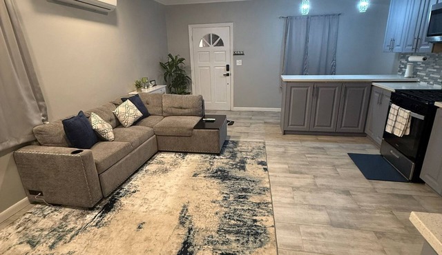 Chic and cozy one bedroom apartment located off St. Vincent Road-Nassau, Bahamas