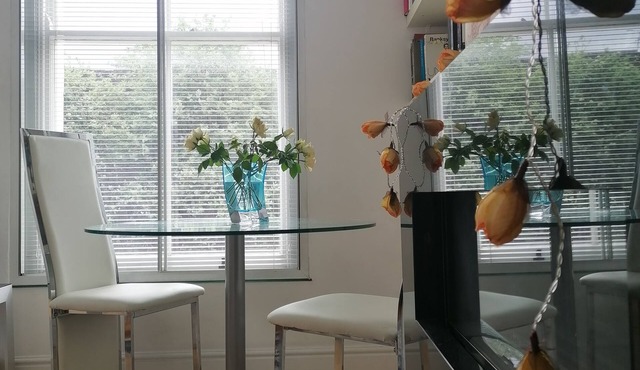 Chic Flat in Kentish Town, 5min to Hampstead Heath