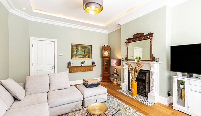 Chic Garden Flat in Leafy Ealing