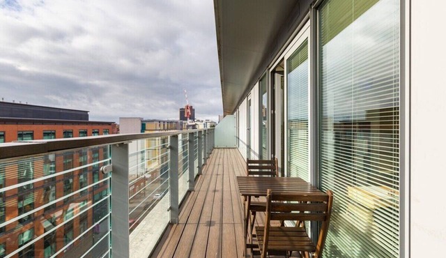 City Centre Penthouse parking