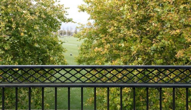 City Centre Penthouse 5 mins walk to Colleges with Terrace & Sleep 6