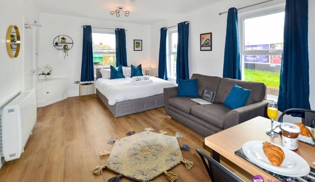 Clarabel Studio Apartment - Stayseekers